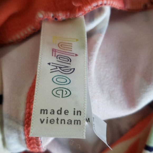 OS Lularoe leggings - Picture 3 of 3